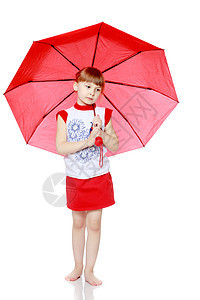 小女孩躲在雨伞下面天气孩子阳伞刘海女性冒充幸福下雨童年金发图片