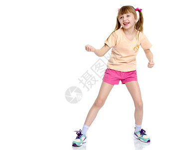 一个小女孩露出她的肌肉女性手臂运动活力快乐手势力量幸福微笑乐趣图片