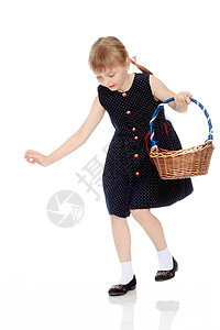 小女孩 带篮子的童年花园孩子微笑公园快乐国家院子女孩叶子图片