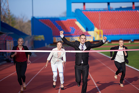 商务人士在赛马赛道上奔跑竞赛速度挑战女士竞争短跑运动竞争者选手人士图片