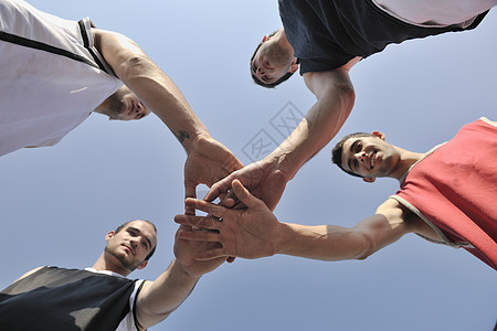 篮球运动员队娱乐公园游戏男人法庭篮板玩家阴影街道行动图片