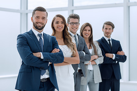 充满自信的商业团队肖像领导男人合伙工作商务工人伙伴男性女性女士图片