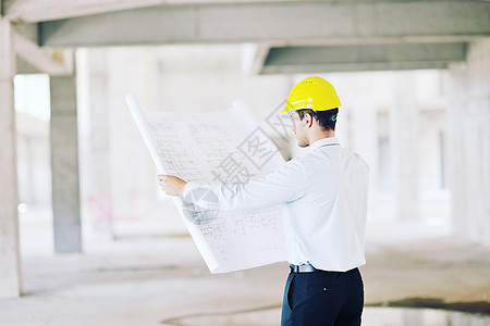 建筑工地建筑师项目设计师工程蓝图工程师安全帽公司套装帽子工作图片