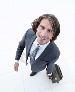 从顶部视图 带行李的商务人士愿望旅行案件人士经理男性乘客手提箱套装商业图片