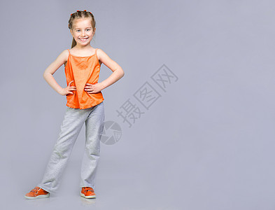 小女生体操运动员健身房孩子舞蹈闲暇工作室行动身体快乐青年瑜伽图片