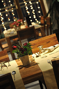 现代室内式现代餐饮黑板桌子食物旅行建筑酒吧美食自助餐玻璃奢华图片