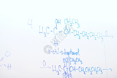 白野猪上的化学分子结构木板科学计算大学公式考试教育学习老师粉笔图片