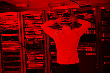 网络服务器机房的系统故障状态解决方案备份技术数据中心高科技局域网帮助数据库工程师服务图片