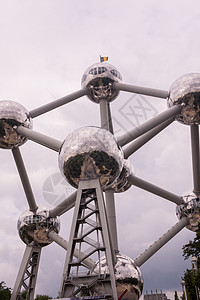 布鲁塞尔的原子建筑照片吸引力化学品街道建筑学游客首都地标科学楼梯反射图片
