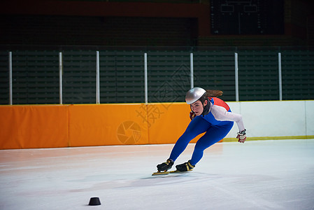 滑雪速度安全溜冰者游戏耐力滑冰冰鞋头盔女士胜利行动高清图片