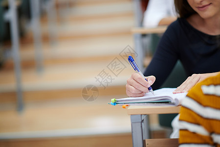 学生中的学生格鲁普 Gruop学习大学朋友们木板同事会议图书女性老师研究所图片