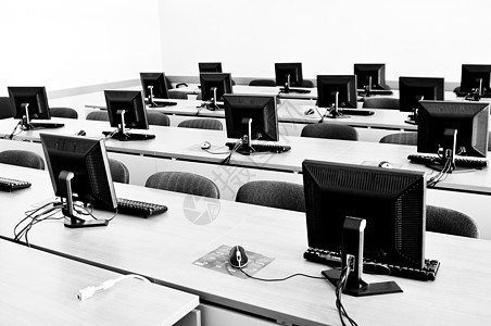 教室电脑班级商业展示家具学校训练键盘工作站数据网络图片