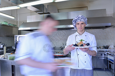 主厨厨男人酒店美食男性餐厅学校盘子工作厨房职业图片