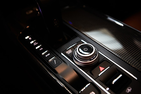 豪华汽车调音控制板 现代汽车内部奢华运动车辆皮革驾驶技术调谐安全车轮合金图片