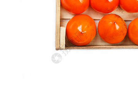 在白色背景的大型木箱里 装着多汁的成熟的长毛热带食物农业情调收成甜点异国小路橙子维生素图片