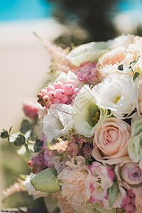 豪华精细的婚礼花束玫瑰和圣灵特辑新娘订婚婚姻植物群叶子礼物花瓣夫妻假期裙子图片