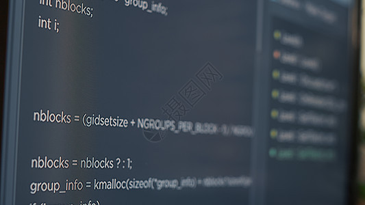 特写系统工程师打字源代码的计算机屏幕 N编码商务服务器网络代码功能互联网语言来源数据图片