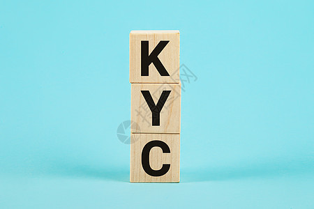 KYC——了解你的客户 带有文本 KYC 的木块 您可以在商业 金融 营销和其他概念中使用 商业照片展示营销创建民意调查改善产品专业的高清图片素材