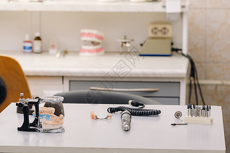 牙科技术员的研磨工具和钻探医生抛光机诊所衰变金属牙医治疗药品演习味觉图片