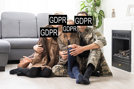 铭文 GDPR 背后的一大群人 一般数据保护条例 网络安全和隐私旅游照片通用路标互联网身份商业蓝色夫妻技术图片