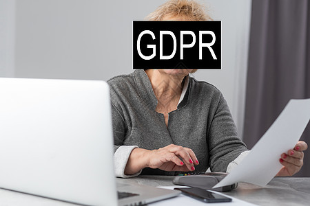 GDPR 数据保护条例 网络安全和隐私技术商业金融挂锁电脑钥匙代码身份联盟处理器图片