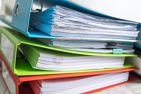 文件文件夹 Binder 桌面上多色的堆叠 在商务办公室工作报告文书记录学校卷宗命令组织戒指文档图片