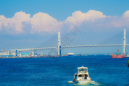 横滨湾桥 船只和天空办公室蓝天海洋港口蓝色图片