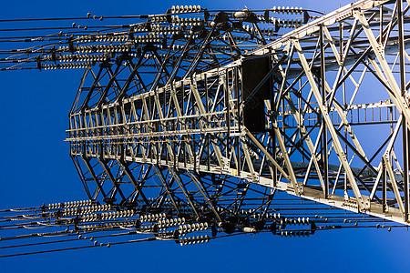 传输线和塔的图像生态力量高压线蓝天电线杆晴天标量电话天空节能图片