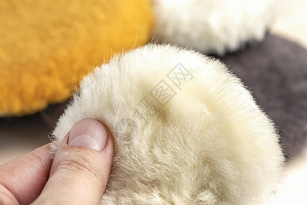 抛光板 用多色羊毛制成的汽车擦油和打蜡的波兰垫子 用于一台抛光机机器车辆洗车划痕服务维修圆圈海绵机械软垫图片
