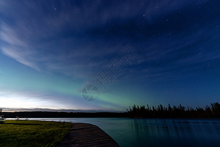 加拿大夜间摄影公司Waskesiu夜光中间层天气气氛图片