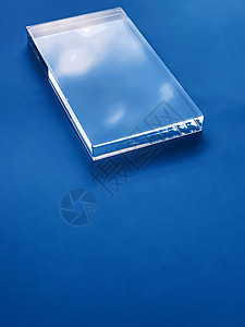 蓝色背景透明玻璃装置 未来技术与抽象屏幕模型设计商业展示药片互联网手表送货办公室上网奢华小样图片