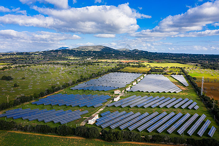 田地上的太阳能站来源阳光控制板生态细胞团体技术经济力量天线图片