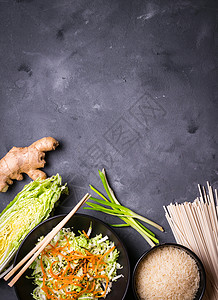亚洲烹饪素材博客筷子框架面条盘子草本植物白菜蔬菜横幅餐厅图片