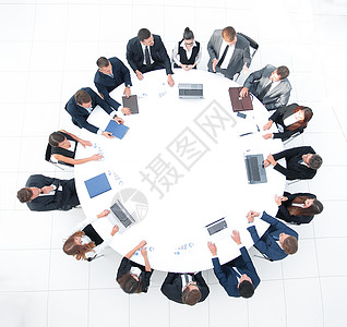 从圆桌会议上公司股东的高层会议来看注意力中心木板论坛管理人员参与者工作商务国会项目图片