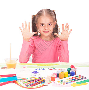 孩子 一个小女孩画画的画画 与白色背景隔绝手指绘画调色板头发艺术蜡笔女性铅笔平局艺术家图片