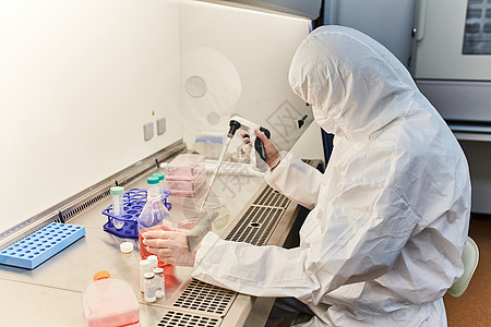 实验室的医生 科学家进行研究 血液测试 验血技术员制药化学家工作研究员医院血小板环境微生物学科学图片