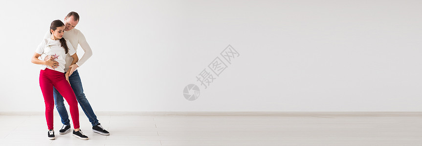 Banner 夫妇共舞社会舞蹈或有复制空间的zouk白色背景图片