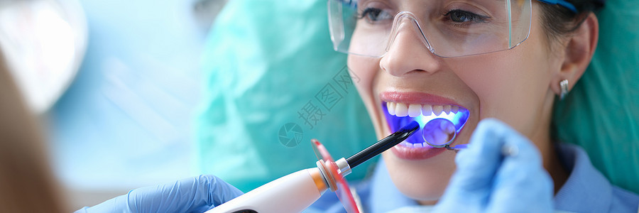 口腔口腔牙科聚合灯的牙科牙医工作假牙玻璃纤维空腔作品诊所搪瓷药品医院矫正援助图片