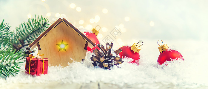 圣诞装饰品 新年雪屋 有选择性的焦点假期松树庆典雪花框架装饰礼物房子玩具风格图片