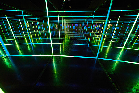 激光构造深度仪绿色和蓝色灯光的镜像走廊背景