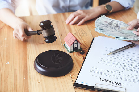 法律和合同概念 重点关注合同文件和购房付款图片