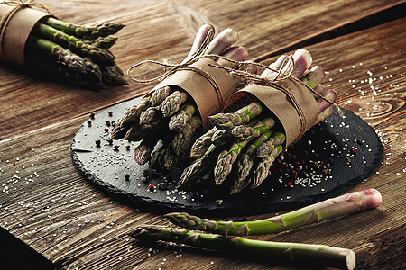 木本底的食用生原长毛生物收成季节沙拉饮食植物蔬菜美食花园烹饪图片