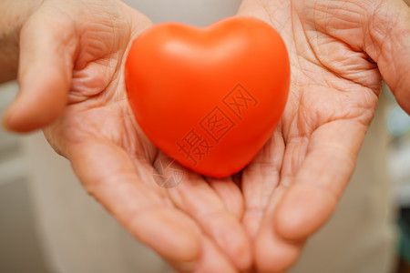 手捧红心 医疗保健 爱 器官捐赠 正念 幸福 家庭保险和 CSR 概念 世界心脏日 世界卫生日 国家器官捐赠日横幅募捐压力帮助机图片