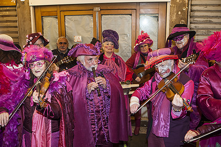2019年威尼斯嘉年华扇子帽子传统娱乐小丑戏服节日文化面具衣服图片
