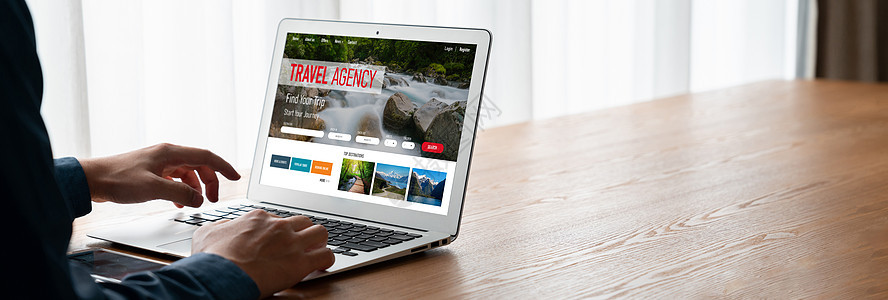 旅游机构网上网站 用于进行现代搜索和旅行规划小样技术酒店航班笔记本商业桌子交易屏幕男人图片