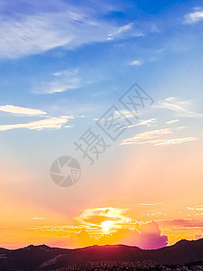 海岸的日落 美丽的海景背景摄影地平线天堂阳光海浪天空全景太阳支撑海岸线图片