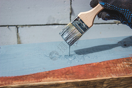 一把刷子画树灰的手作坊画家木板维修硬木工具木头家具装修工艺图片