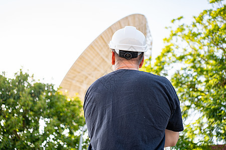 以地球为基地的工程人员造地球天文射电望远镜信号天体科学物理学网络电视雷达通讯天文台设备图片