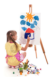 孩子在画画 儿童画 小女孩画太阳 小学生做他的艺术作业 儿童艺术和手工艺品 在孩子们的手上作画 有创意的小艺术家在工作 在白色背图片