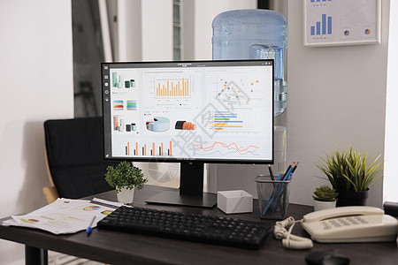 以销售增长图显示监视器的近视职场工作建筑公司组织战略椅子软件办公室桌子图片